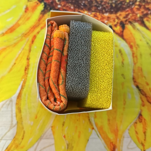 outdoor element
Camp Kitchen Cleaning Set - Picture 3 of 4